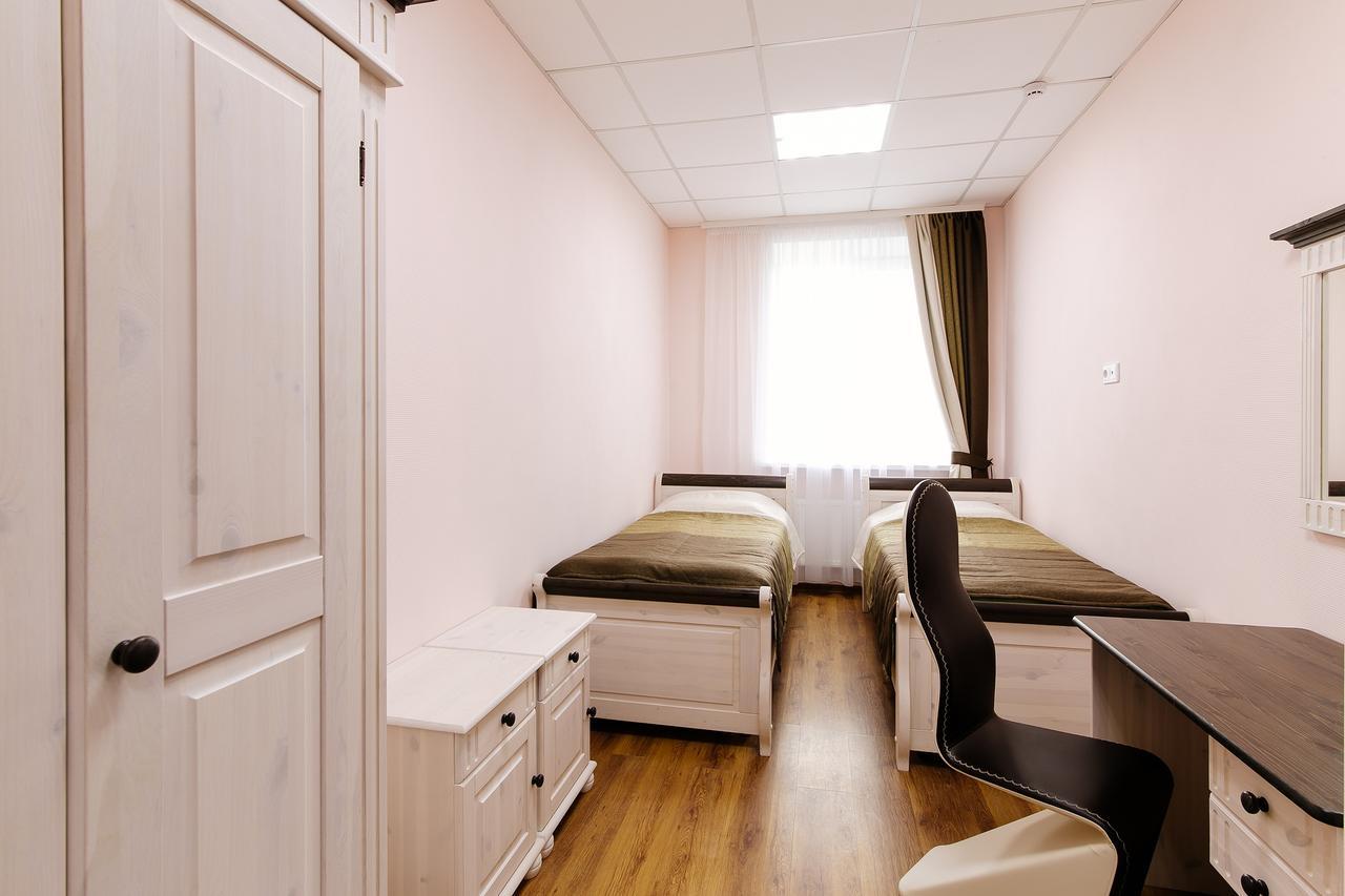 Baza Otdykha Chaika Hotel Zhodzina Bagian luar foto