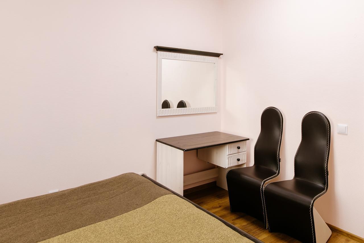Baza Otdykha Chaika Hotel Zhodzina Bagian luar foto