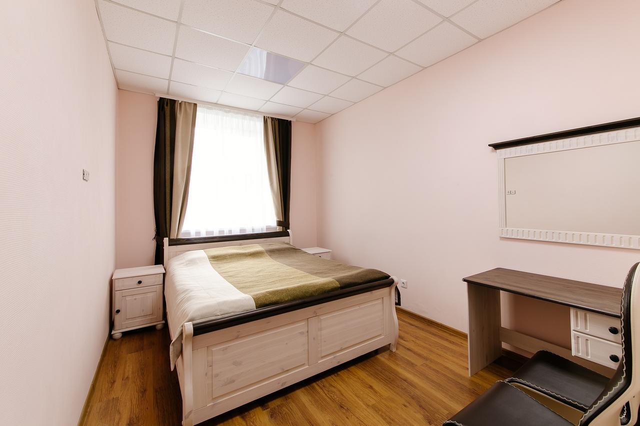 Baza Otdykha Chaika Hotel Zhodzina Bagian luar foto